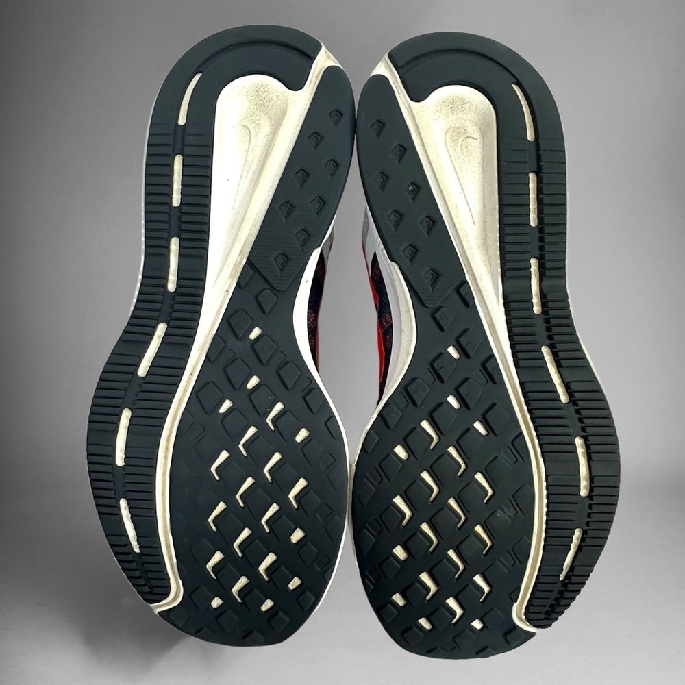Nike Men’s Sneakers. - Picture 10 of 10
